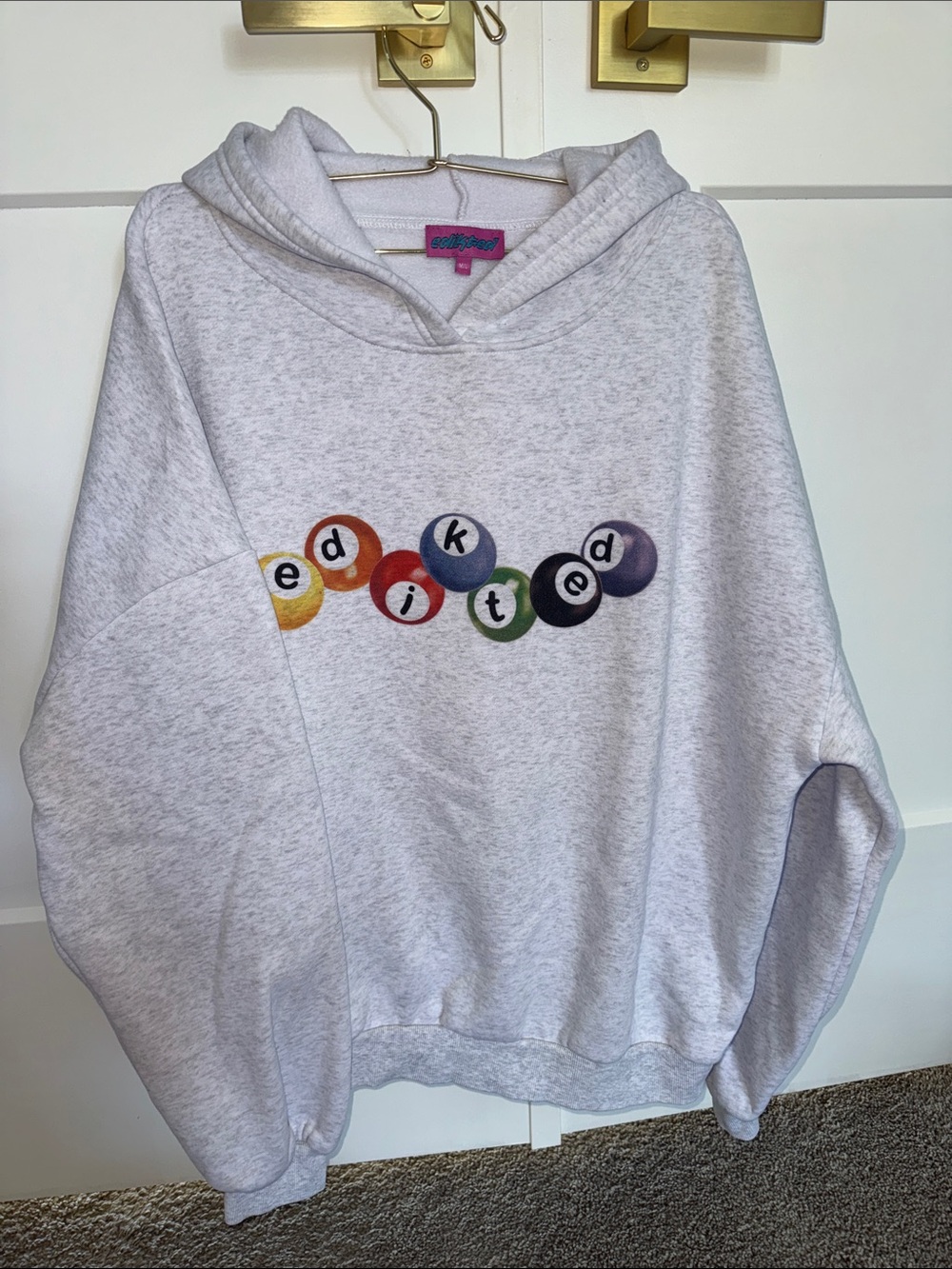 Edikted Light Gray Crewneck Hoodie with Multicolor Pool-Ball Graphic